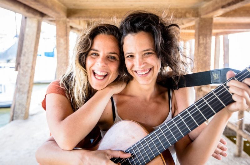 Com anar-se’n de gira sense tenir una banda