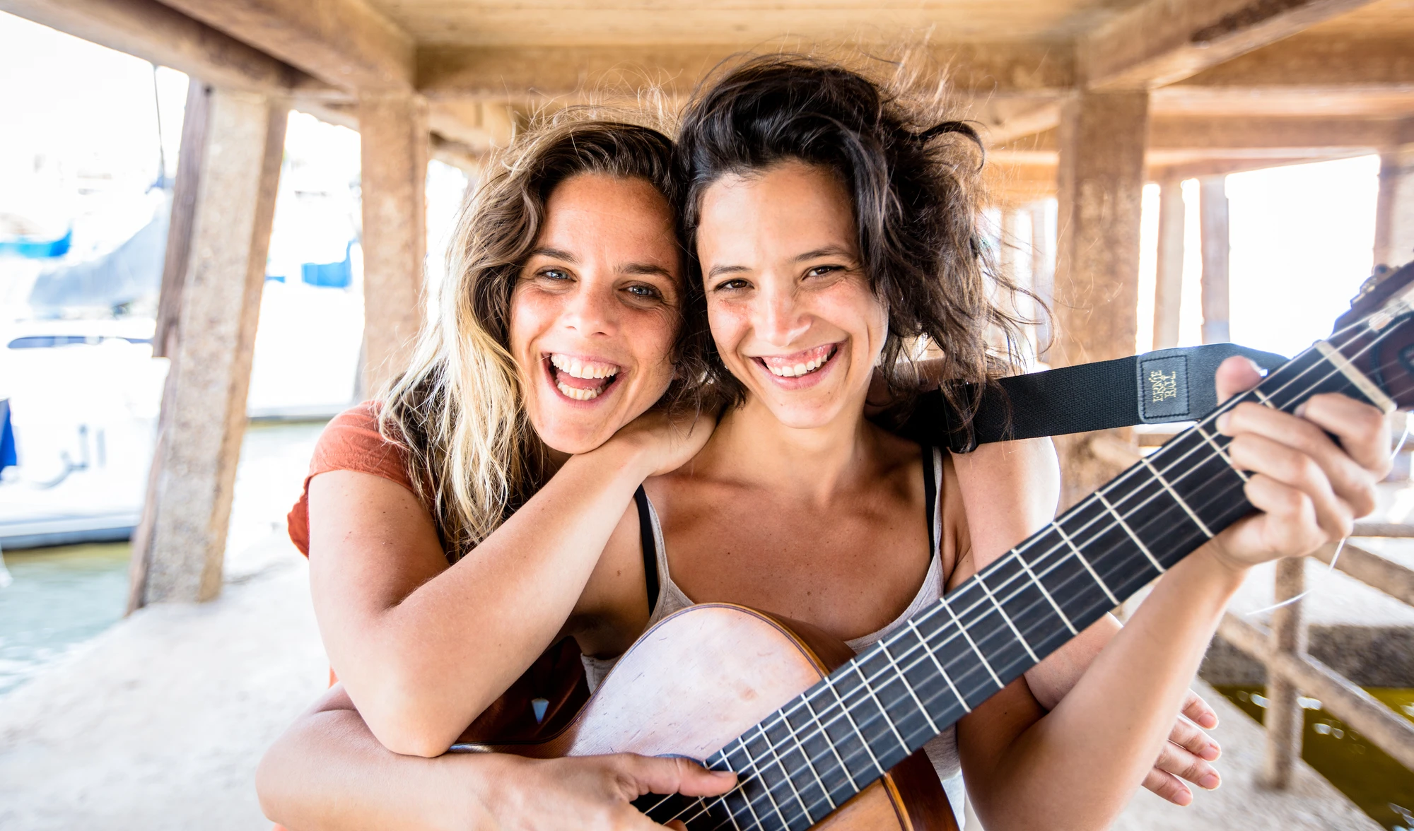 Cómo irse de gira sin tener una banda